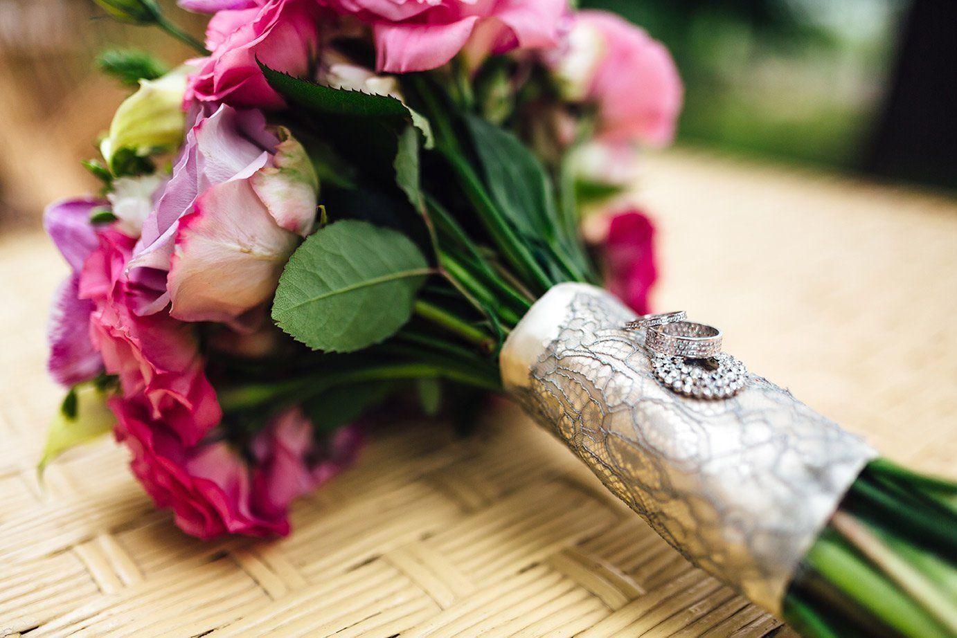 wedding-bouquet-pink-1920w